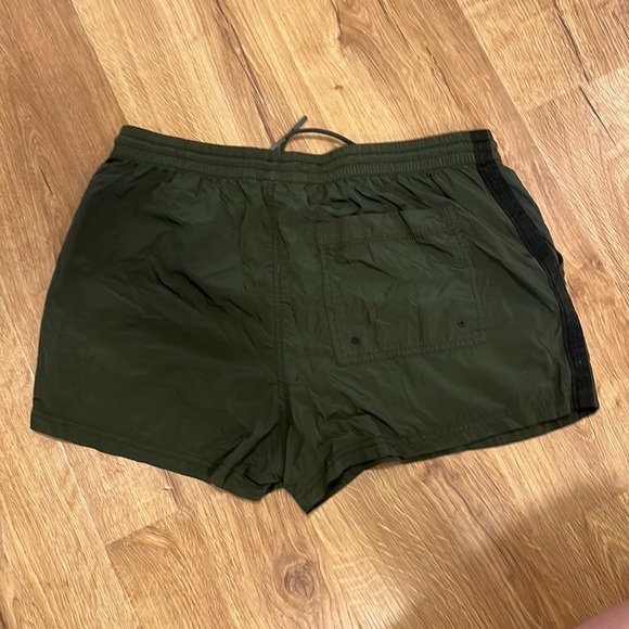 Athleta Expedition Short Size 6 Olive Green - Picture 2 of 7